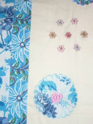 Tagesdecke Baumwolle weiß-blau mit Applikationen – L