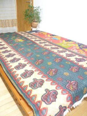 Tagesdecke 'Kantha' Baumwolle violett-schwarz-rot - S