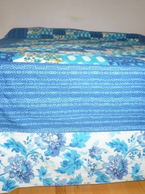 Tagesdecke 'Patchwork' türkis-blau-weiss