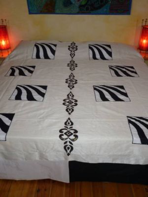 Tagesdecke schwarz-weiß-elfenbein