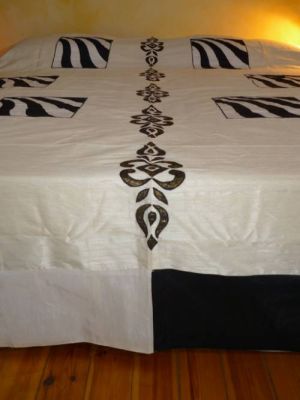 Tagesdecke schwarz-weiß-elfenbein