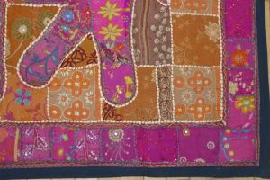 Wandbehang 'Elefant' in fuchsia und ocker