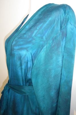Morgenmantel Crepe-Seide 'Kishan' Batik blau-petrol L - XXL