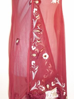 Dupatta Seidenchiffon weinrot mit weißer Stickerei