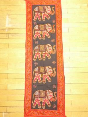 Indischer Wandbehang mit Elefanten-Motiv weiß mit blauem Rand