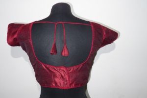 Saribluse 'Choli' weinrot