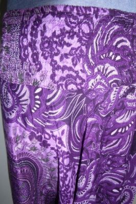 Aladinhose für Kids violett mit Kreismotiven