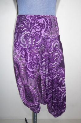 Aladinhose für Kids violett mit Kreismotiven