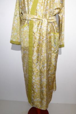 Morgenmantel hellgrün mit Blumenprint XXXL