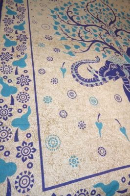 Tagesdecke 'Elefant und Lebensbaum'