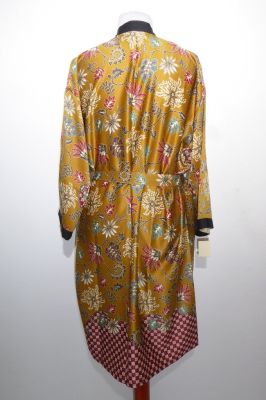 Kimono 'Bali' gold mit floralen Mustern, Morgenmantel aus Baumwollsatin mit Seidenanteil