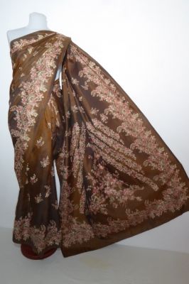 Seidensari rehbraun mit floralen Mustern, Vintage Sari aus reiner Seide, indischer Seidensari