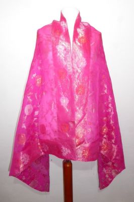 Dupatta in leuchtendem fuchsia mit Goldbrokat