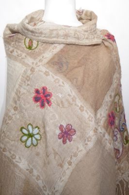 Wollschal 'boiled wool' bestickt beige-creme II