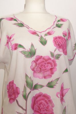 Sommertop mit Blumenstickerei - weiß