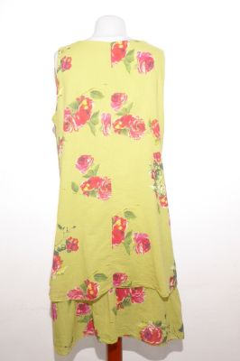 Ärmelloses Sommerkleid currygelb mit roten Blüten, Sommerkleid aus reiner Baumwolle