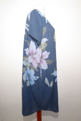 Sommerkleid navyblue mit großen Blüten
