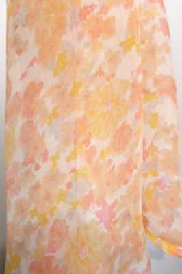 Seidenschal XL apricot-rosé mit zarten Blumenmustern