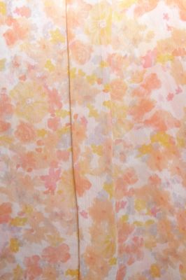 Seidenschal XL apricot-rosé mit zarten Blumenmustern