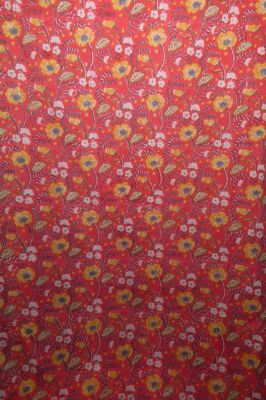 Baumwollstoff 'Jaipur' hellrot mit floralen Mustern