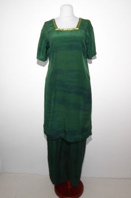 Salwar Kameez 2-teilig Kreppseide dunkelgrün mit Goldbrokat, Upcycling Seidenpunjabi dunkelgrün mit Goldbrokat