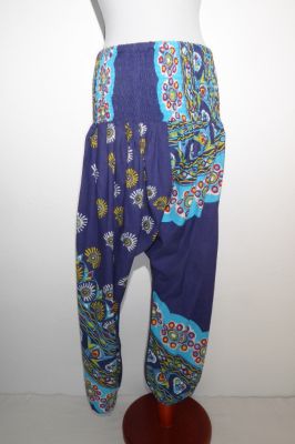 Aladinhose creme mit Blumenprint