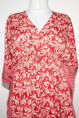Kurzer Kaftan rot-creme mit Blättermuster
