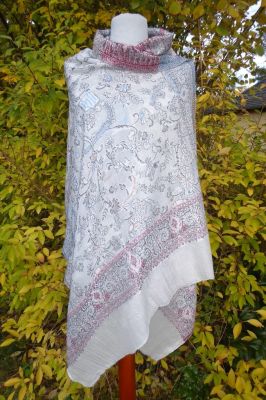 Handgewebter Wollschal mit filigranen Mustern - weißgrau