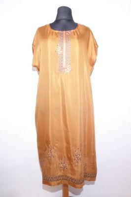 Kaftan Chandrika aus reiner Viskose mit Stickerei