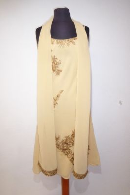 Kleid 'Gazelle' hellbeige mit Brokatstickerei 2-teilig mit Schal