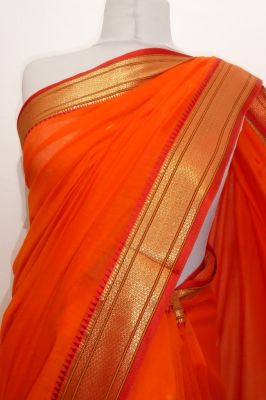 Baumwollsari orange mit Goldborten