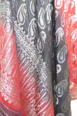Dupatta Georgette schwarz-rot mit Silberbrokat