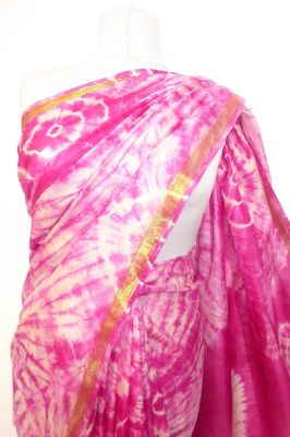 Seidensari Batik pink-weiß