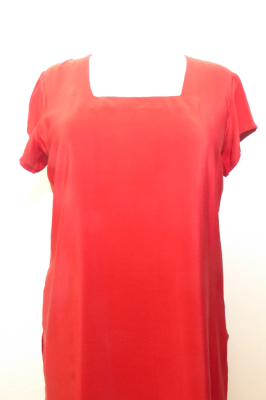 Salwar Kameez 2-teilig aus roter Kreppseide, Upcycling Seidenpunjabi in der Farbe rot