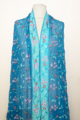 Dupatta Georgette blau mit Blumenstickerei