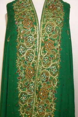Aufwändig bestickte Dupatta aus grünem Seidenchiffon