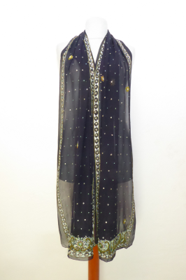 Aufwändig bestickte Dupatta aus schwarzem Seidengeorgette