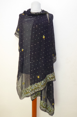 Aufwändig bestickte Dupatta aus schwarzem Seidengeorgette