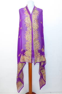 Dupatta Seidenchiffon lila mit goldfarbener Stickerei