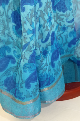 Seidensari aus feinstem Chiffon blau-hellblau