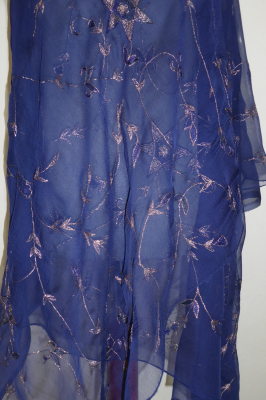 Dupatta Chiffon dunkelblau mit Brokatstickerei
