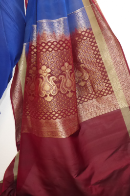 Seidenbrokatsari royalblau-rotbraun - B-Ware
