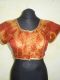 Saribluse 'Choli' kupferrot mit Goldborten
