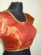 Saribluse 'Choli' kupferrot mit Goldborten