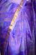 Seidensari violett mit Goldborte