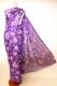 Seidensari violett mit Blumenmuster