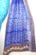 Seidensari blau-royalblau mit Brokat- und Paillettenstickerei