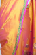 Seidensari orange mit grün und pink