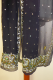 Aufwändig bestickte Dupatta aus schwarzem Seidengeorgette