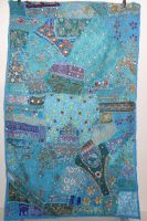 Wandbehang Patchwork blautürkis mit üppiger Perlenstickerei